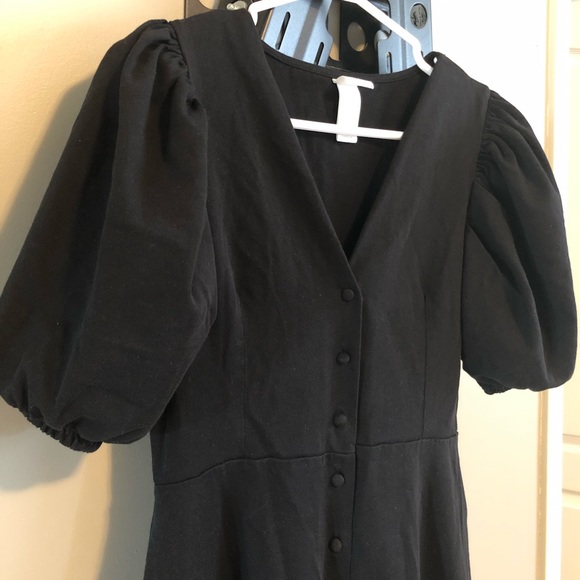 ▪️H&M Puff Sleeve Dress - Picture 4 of 6